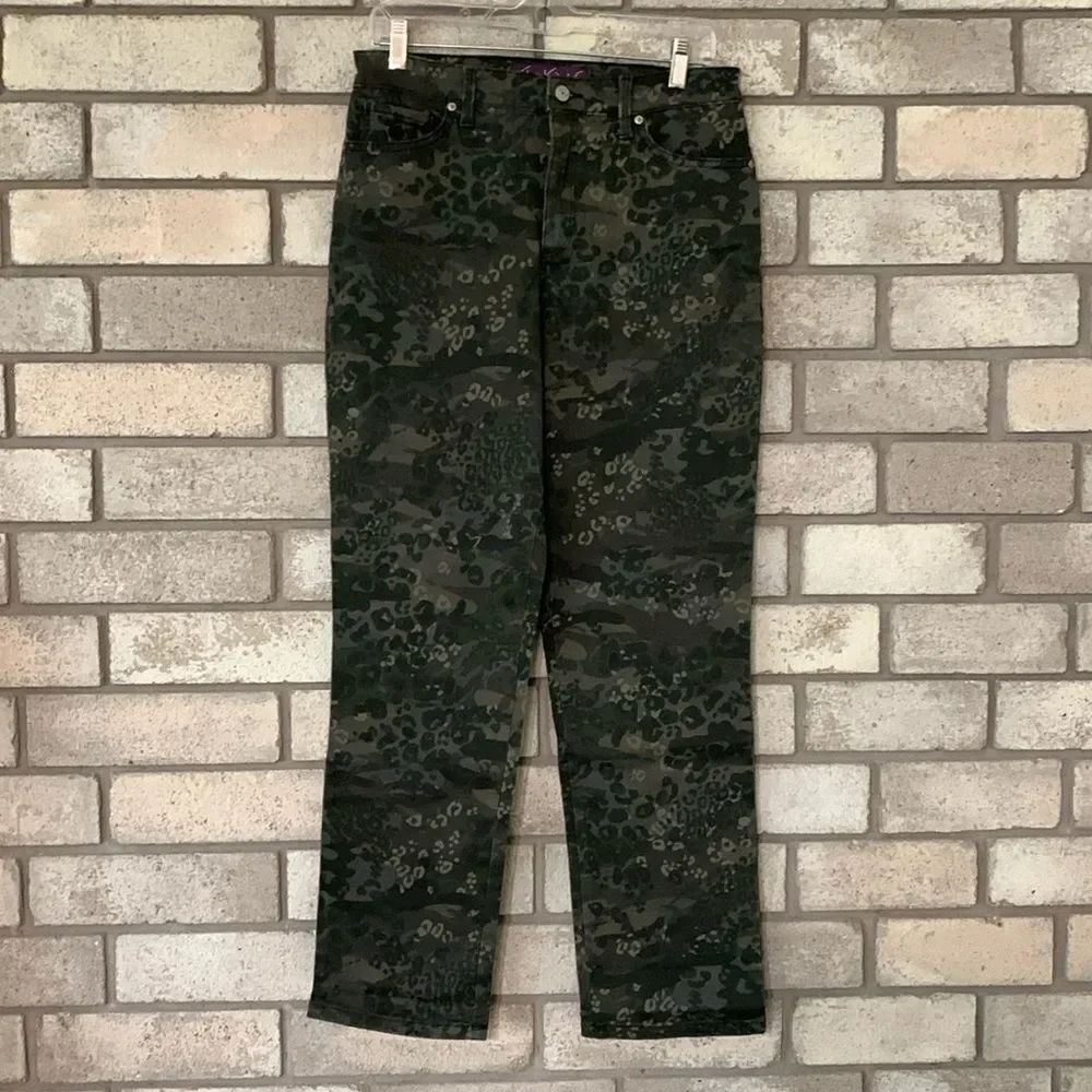 3for$20 jeans size 8
